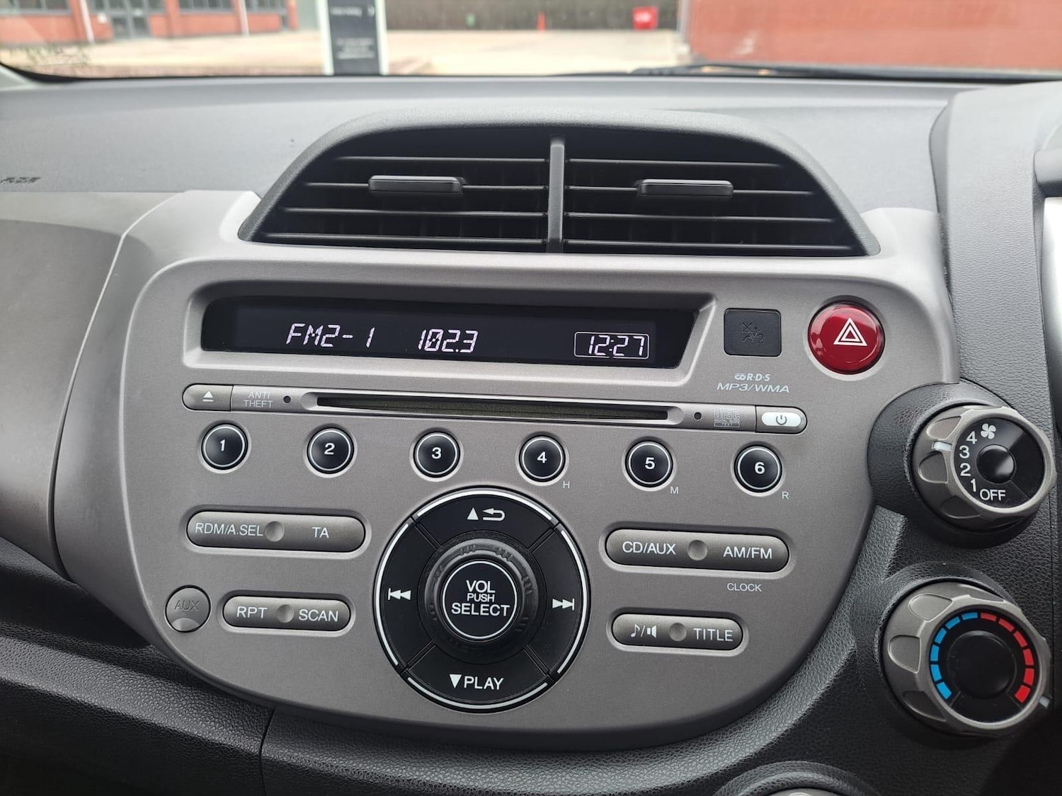 Used Honda Jazz 2010 for sale - 77242638: Photo 32