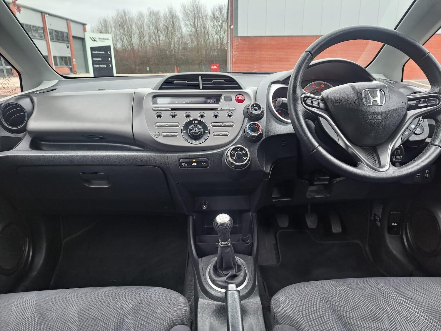 Used Honda Jazz 2010 for sale - 77242638: Photo 37