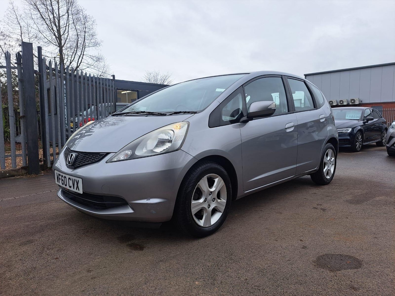 Used Honda Jazz 2010 for sale - 77242638: Photo 8