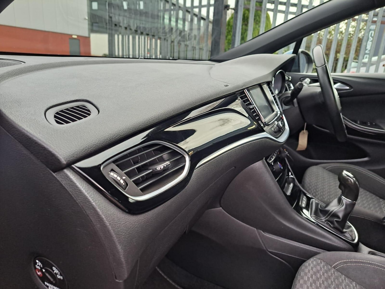 Used Vauxhall Astra 2016 for sale - 76824000: Photo 15