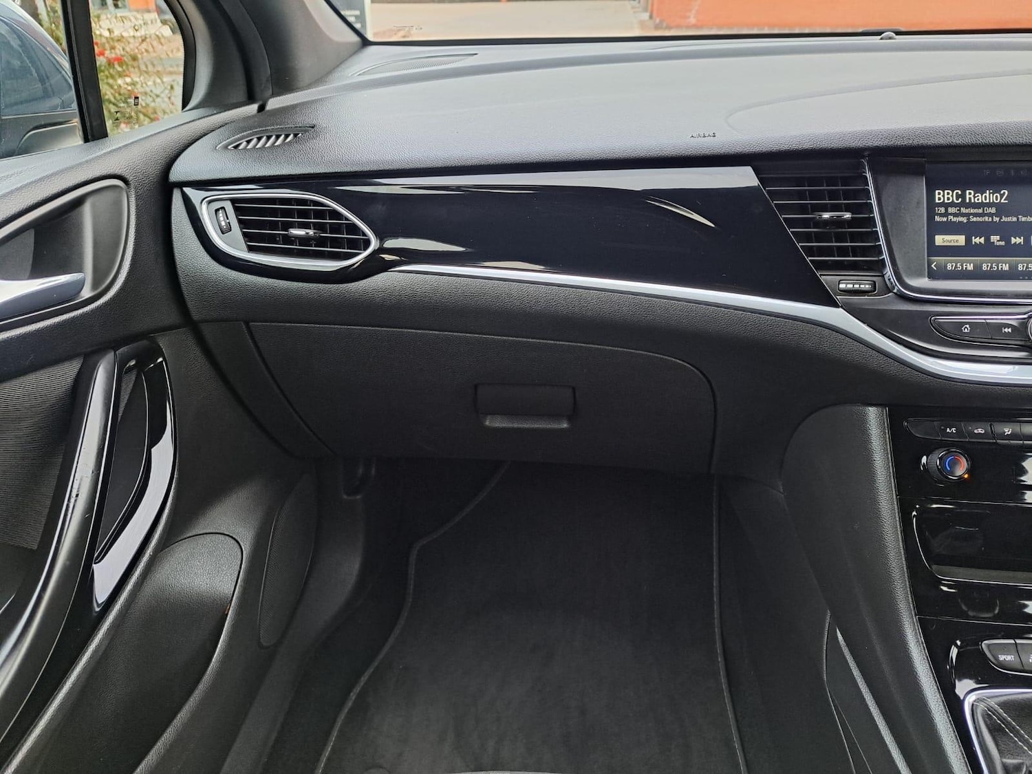 Used Vauxhall Astra 2016 for sale - 76824000: Photo 24