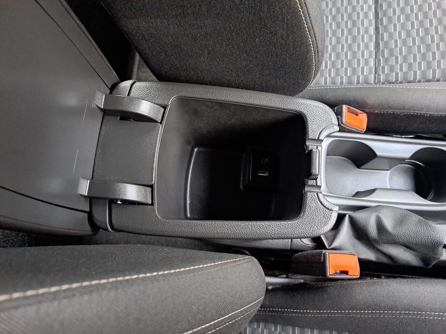 Used Vauxhall Astra 2016 for sale - 76824000: Photo 43