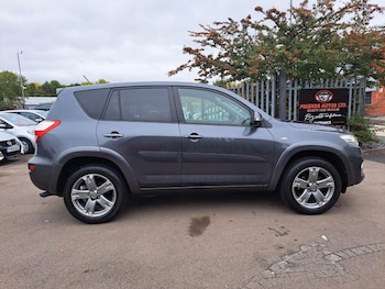 Used Toyota RAV4 2011 for sale - 76283640: Photo