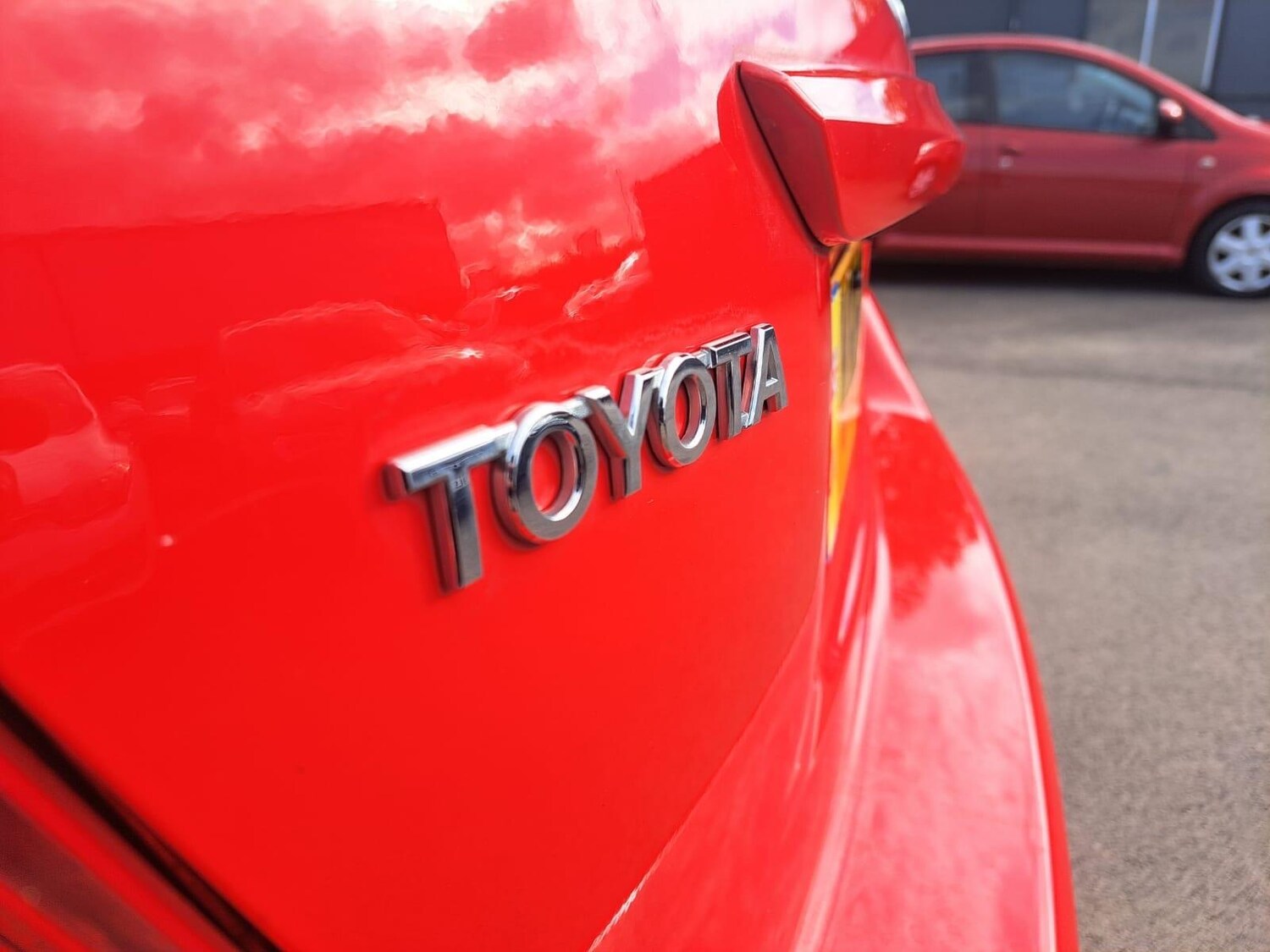 Used Toyota Yaris 2015 for sale - 76380953: Photo 63