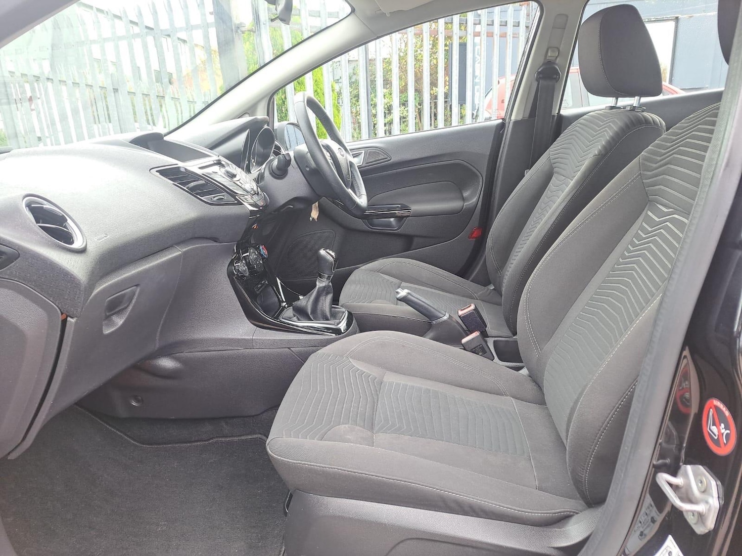 Used Ford Fiesta 2014 for sale - 76381054: Photo 16