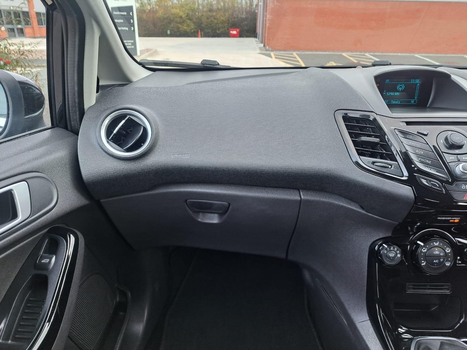 Used Ford Fiesta 2014 for sale - 76381054: Photo 22