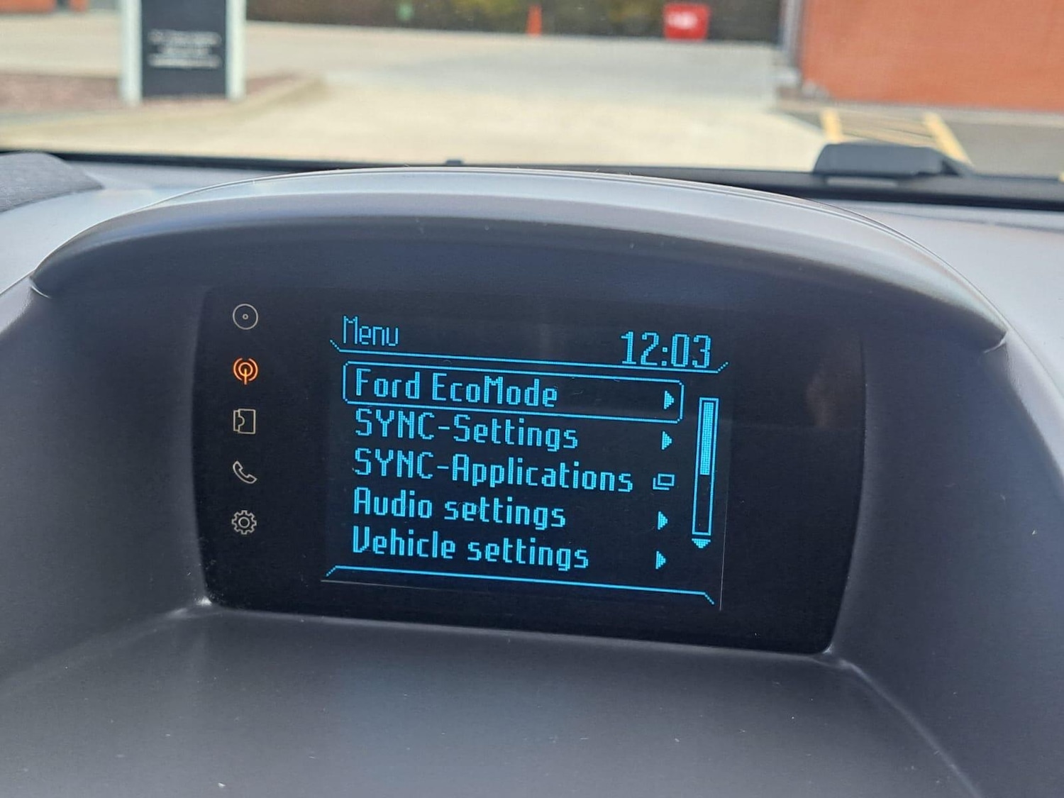 Used Ford Fiesta 2014 for sale - 76381054: Photo 32