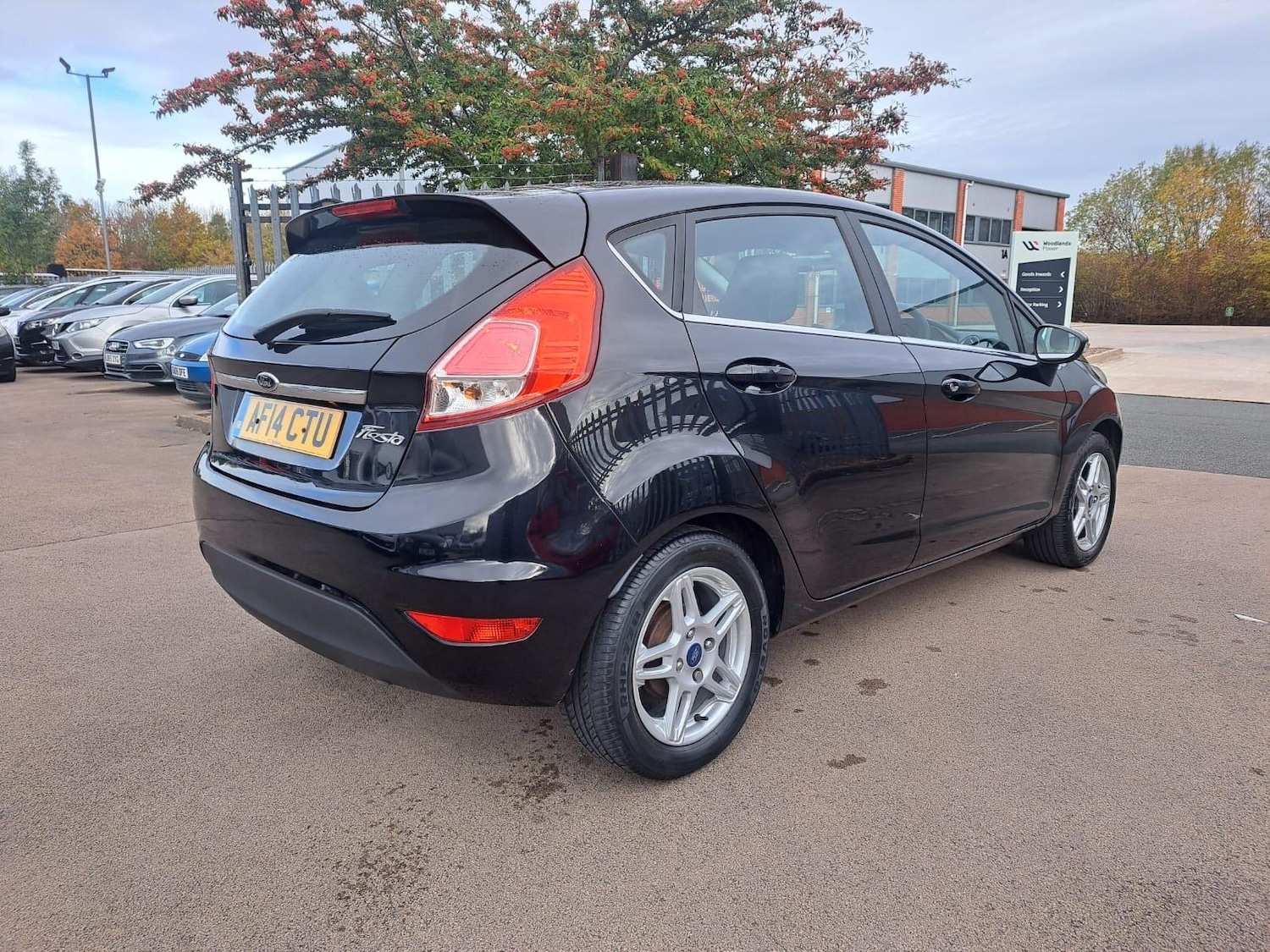 Used Ford Fiesta 2014 for sale - 76381054: Photo 4