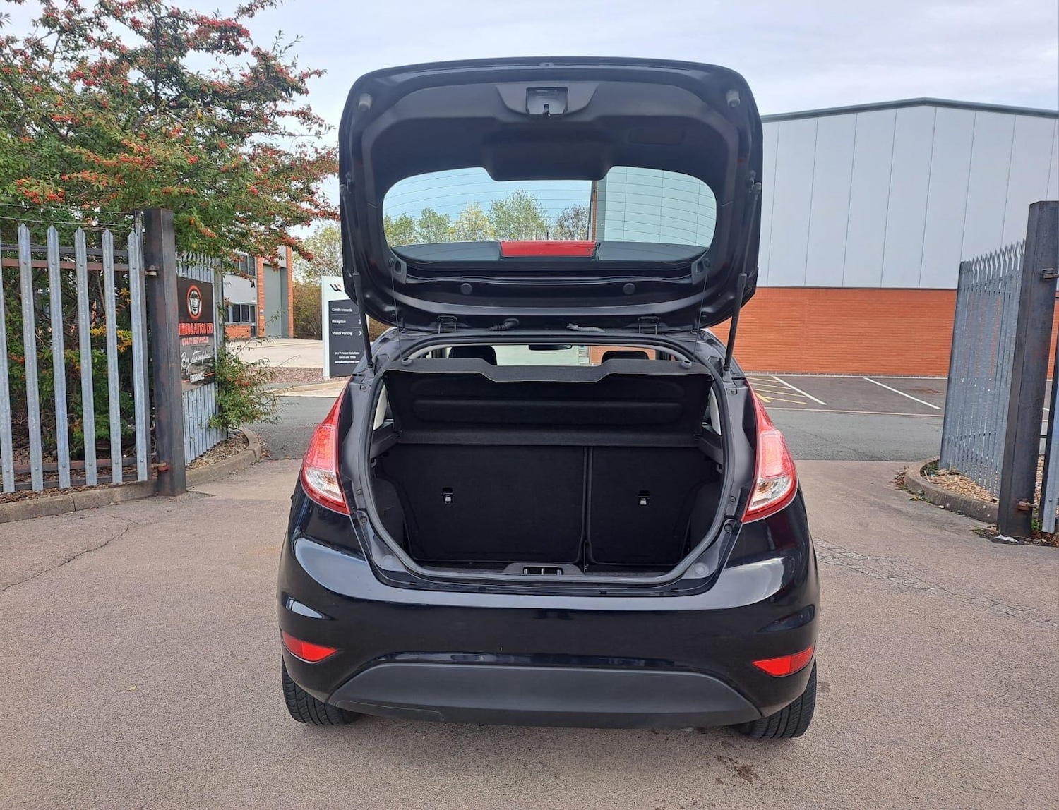 Used Ford Fiesta 2014 for sale - 76381054: Photo 43