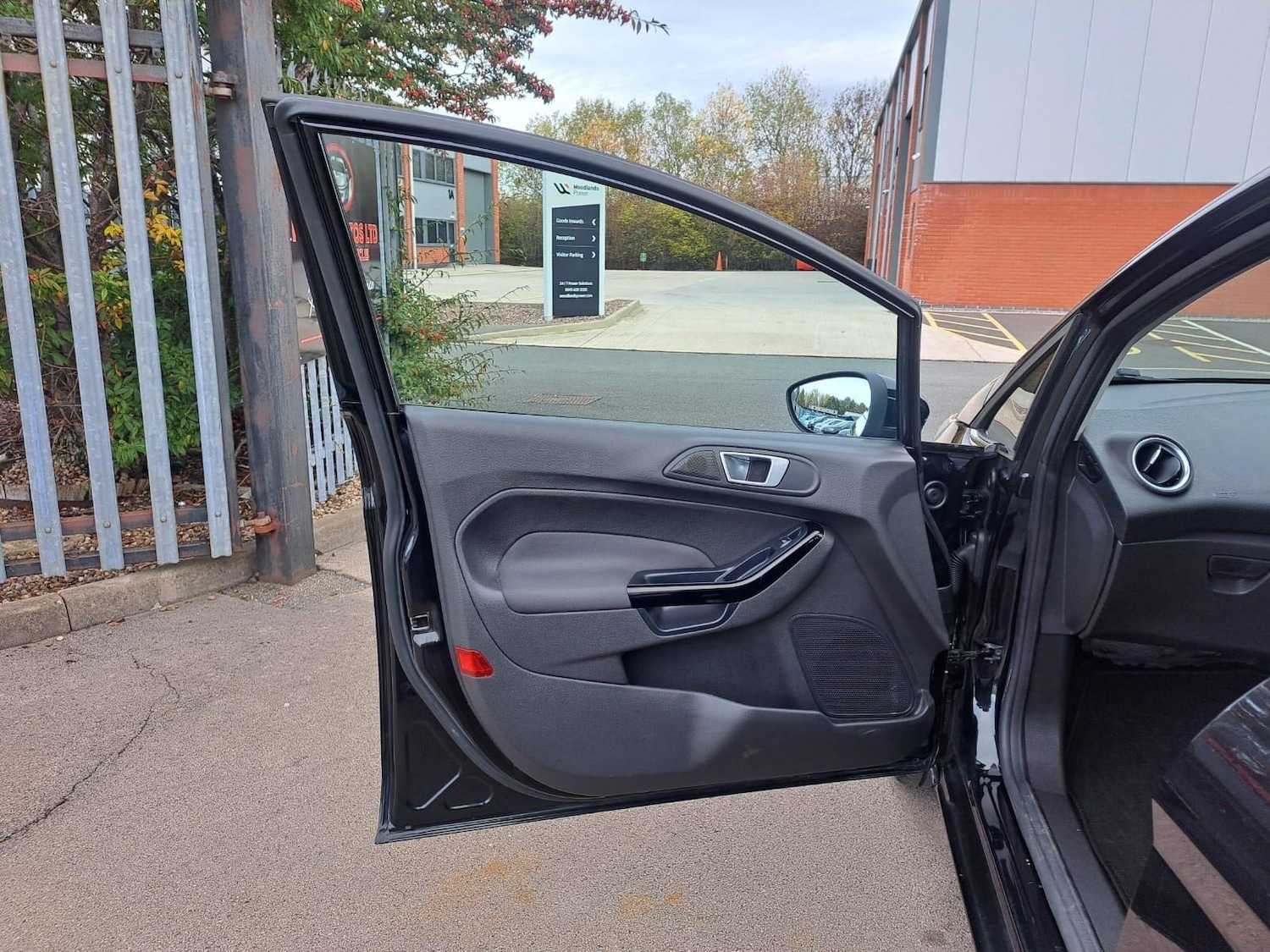 Used Ford Fiesta 2014 for sale - 76381054: Photo 47