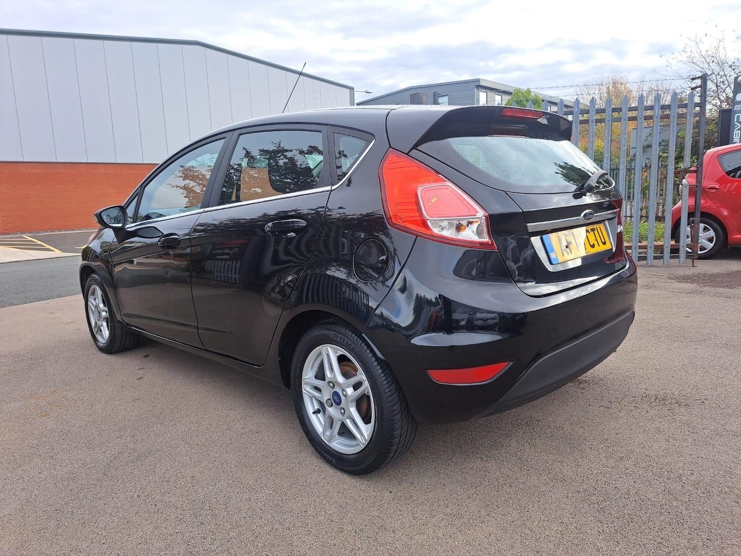 Used Ford Fiesta 2014 for sale - 76381054: Photo 6
