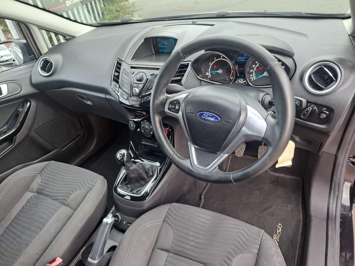 Used Ford Fiesta 2014 for sale - 76381054: Photo 8