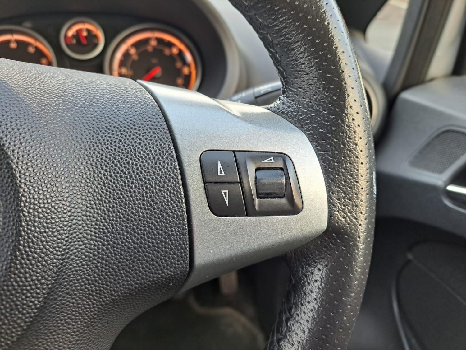 Used Vauxhall Corsa 2010 for sale - 76824012: Photo 23