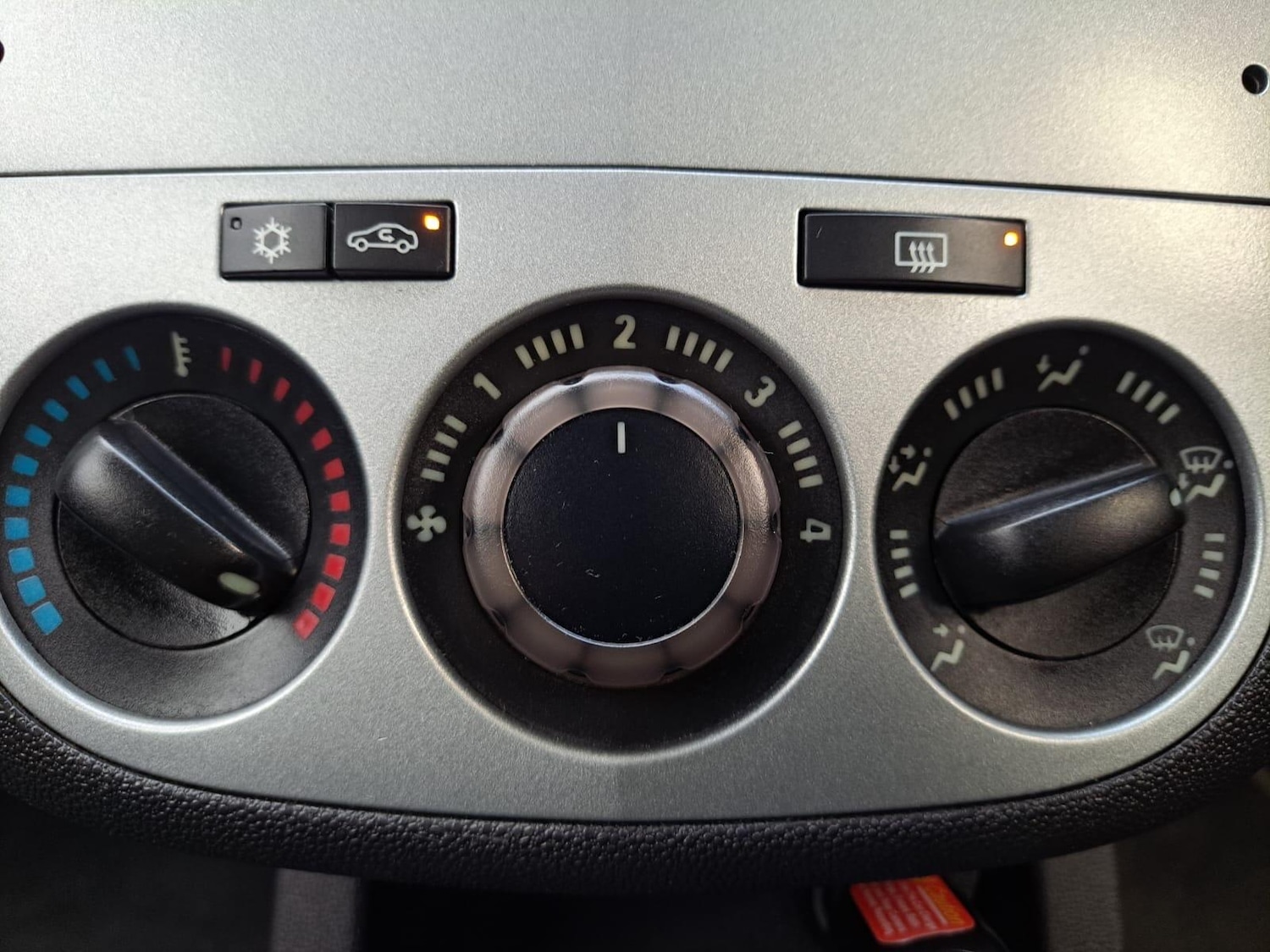 Used Vauxhall Corsa 2010 for sale - 76824012: Photo 36