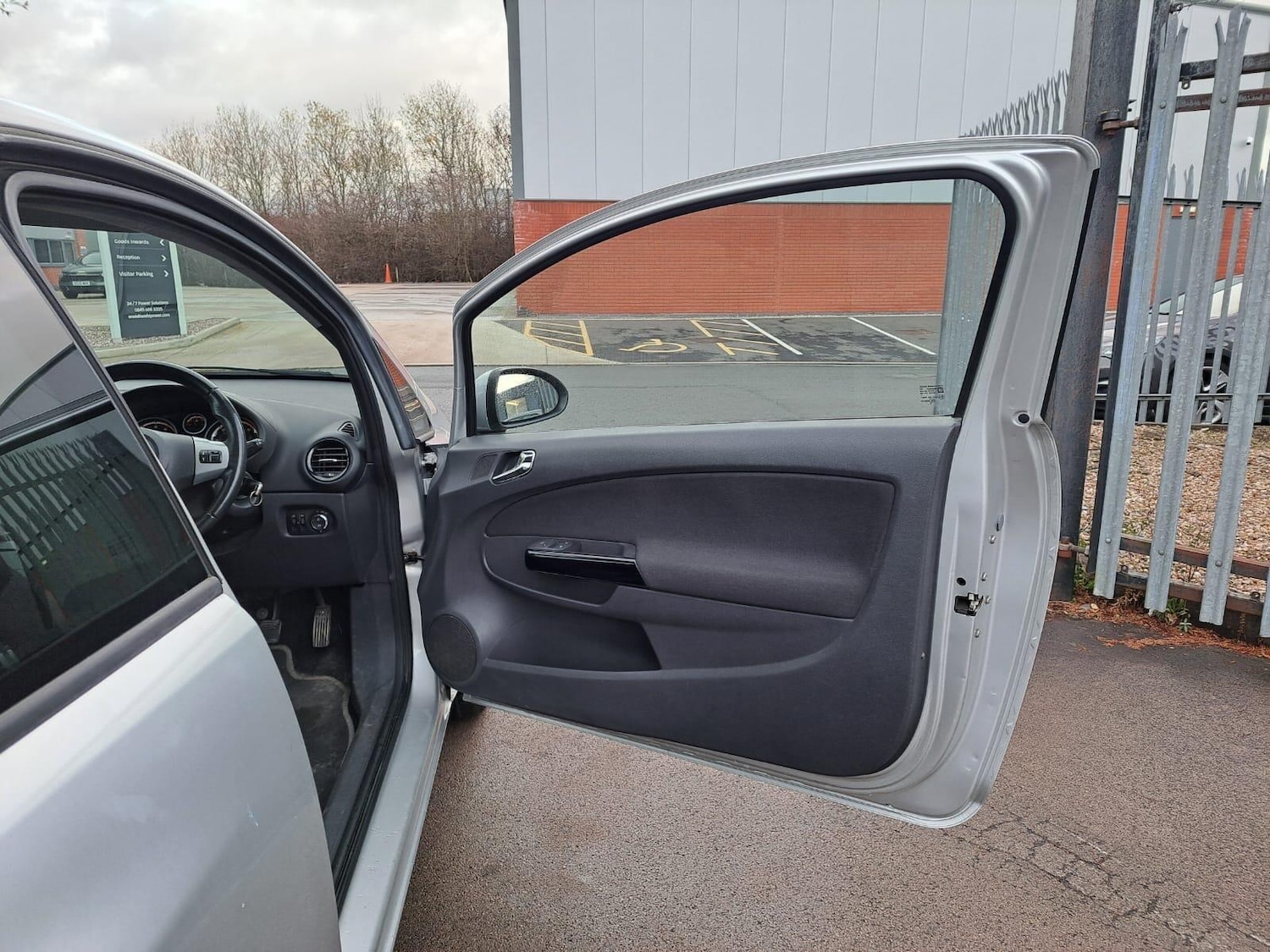 Used Vauxhall Corsa 2010 for sale - 76824012: Photo 42