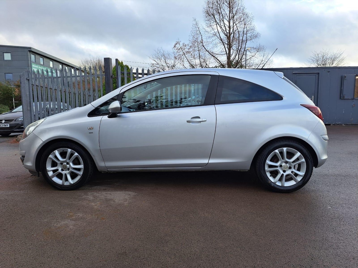 Used Vauxhall Corsa 2010 for sale - 76824012: Photo 7