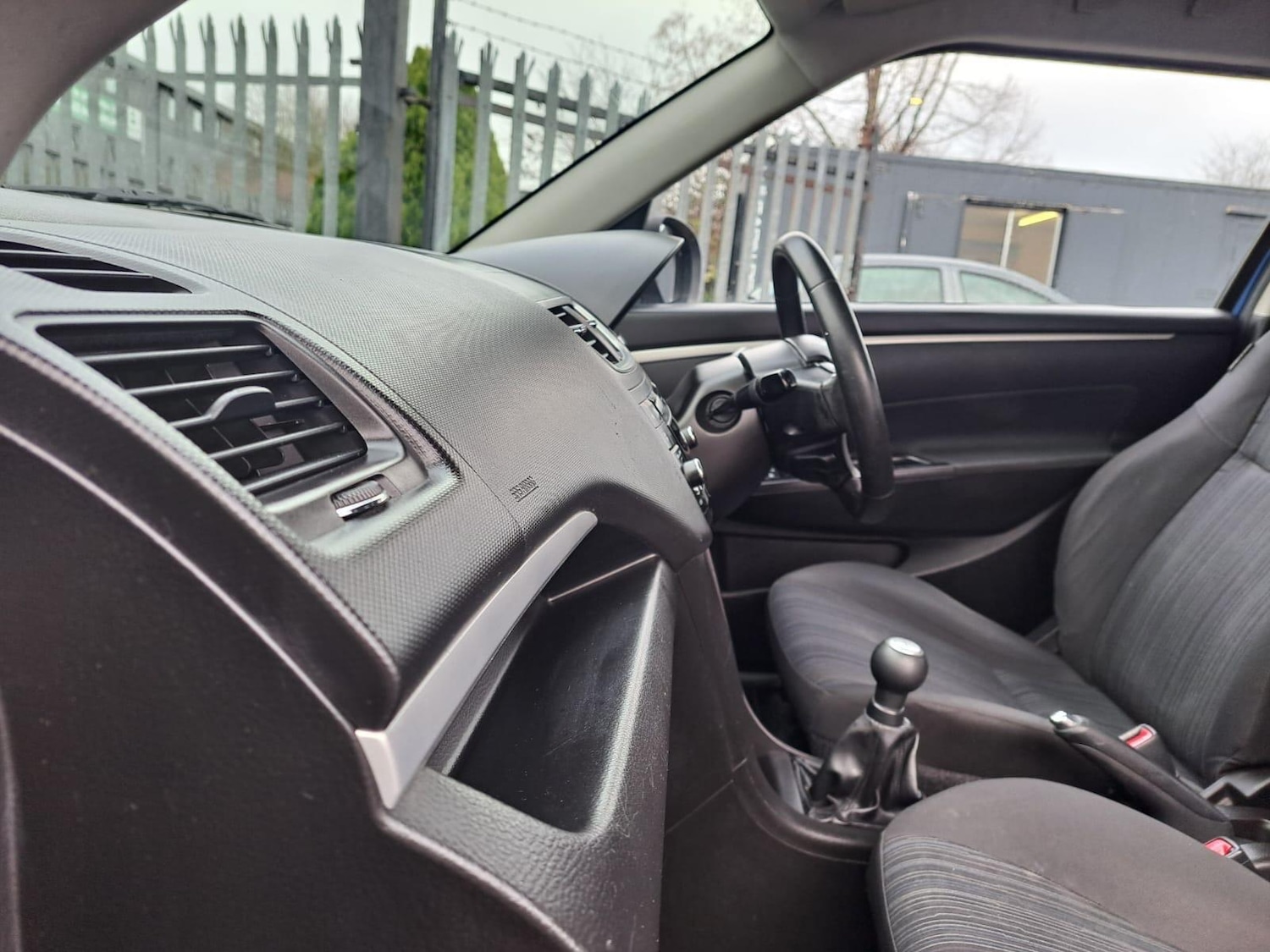 Used Suzuki Swift 2014 for sale - 77387651: Photo 14