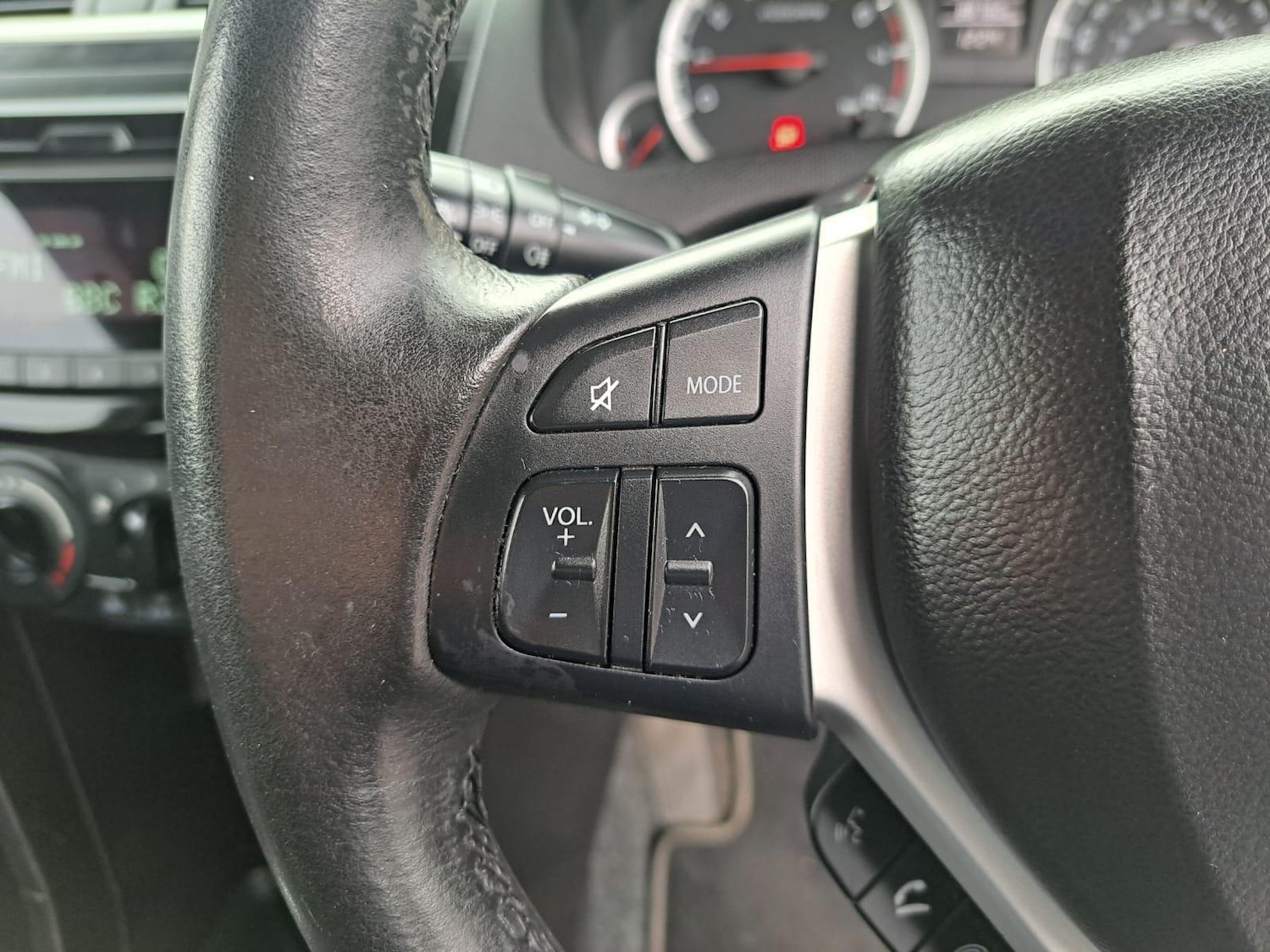 Used Suzuki Swift 2014 for sale - 77387651: Photo 23