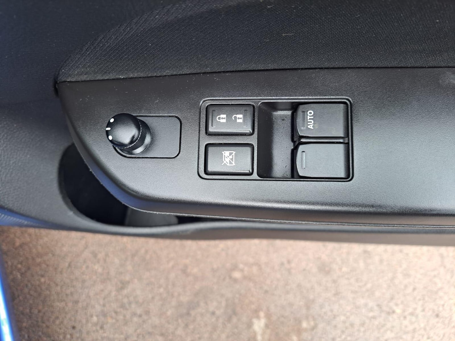 Used Suzuki Swift 2014 for sale - 77387651: Photo 39