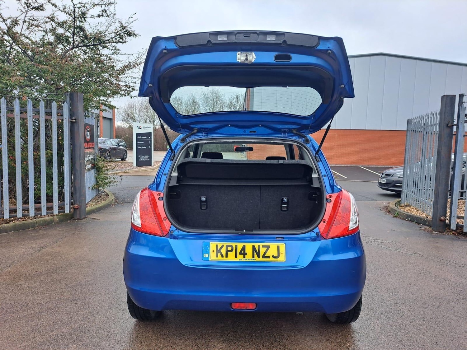 Used Suzuki Swift 2014 for sale - 77387651: Photo 40