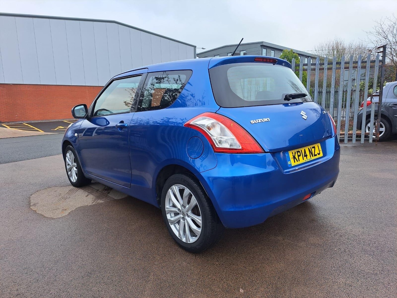 Used Suzuki Swift 2014 for sale - 77387651: Photo 5