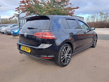 Used Volkswagen Golf 2015 for sale - 76633478: Photo