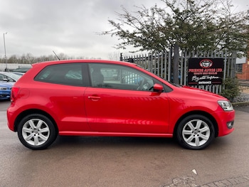Used Volkswagen Polo 2014 for sale - 77387039: Photo