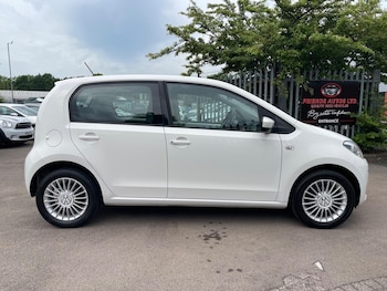Used Volkswagen up! 2015 for sale - 78695469: Photo