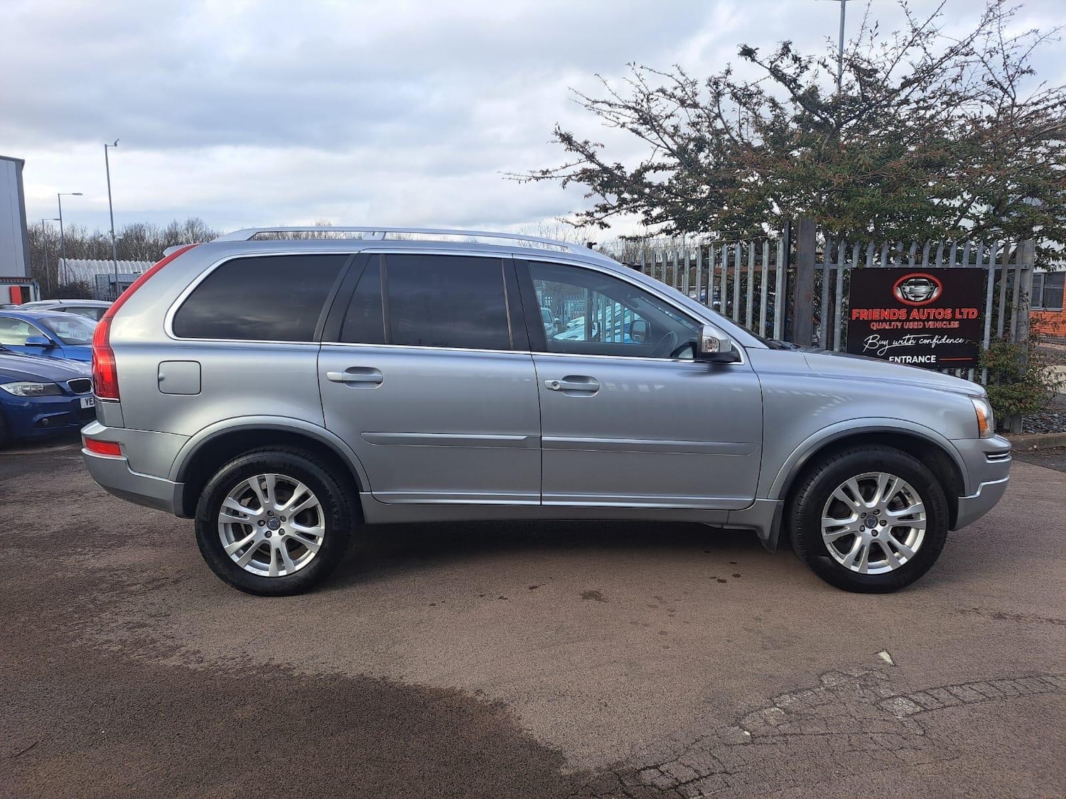 Used Volvo XC90 2014 for sale - 77387042: Photo 3