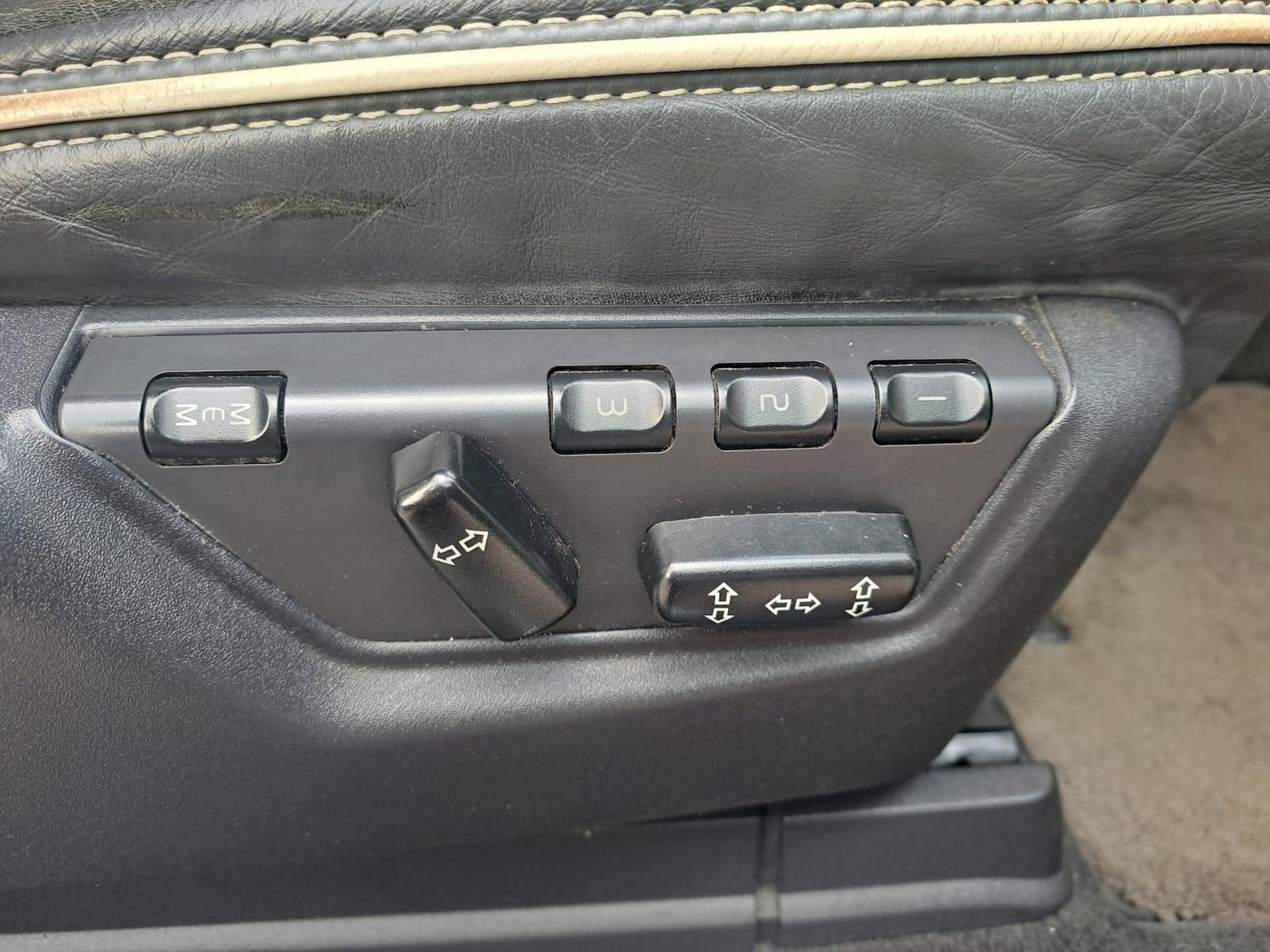 Used Volvo XC90 2014 for sale - 77387042: Photo 50