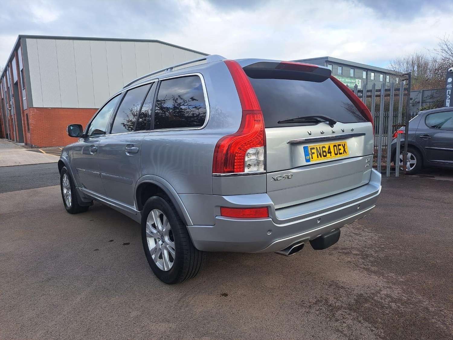 Used Volvo XC90 2014 for sale - 77387042: Photo 6