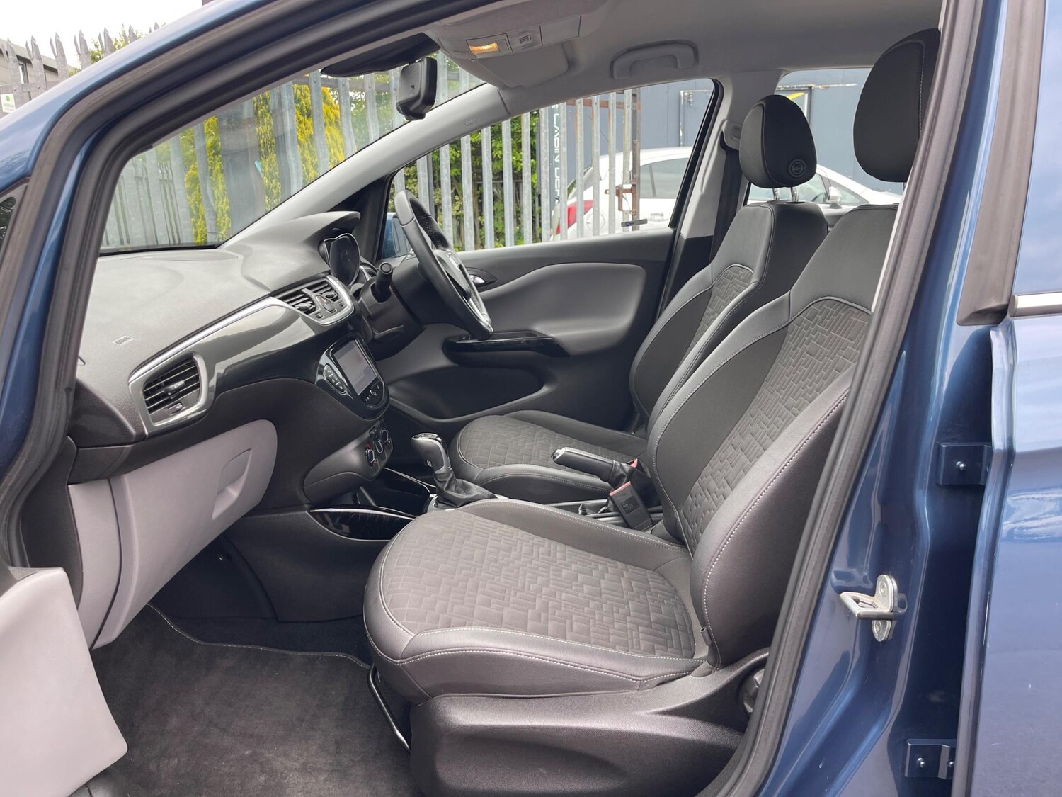 Vehicle 29