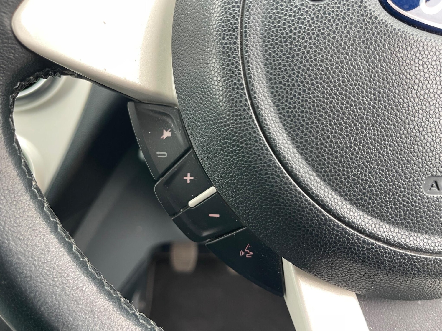 Used Ford Ka 2015 for sale - 77909560: Photo 24