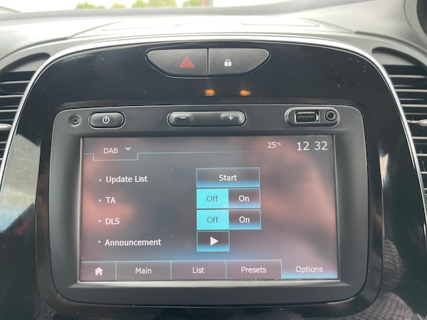 Used Renault Captur 2018 for sale - 75377590: Photo 38