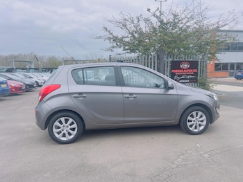 Used Hyundai i20 2013 for sale - 78157003: Photo