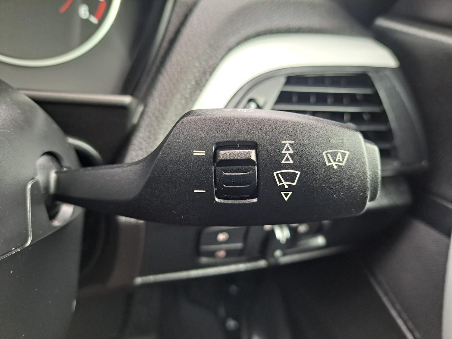 Used BMW 2 Series 2014 for sale - 77320874: Photo 26