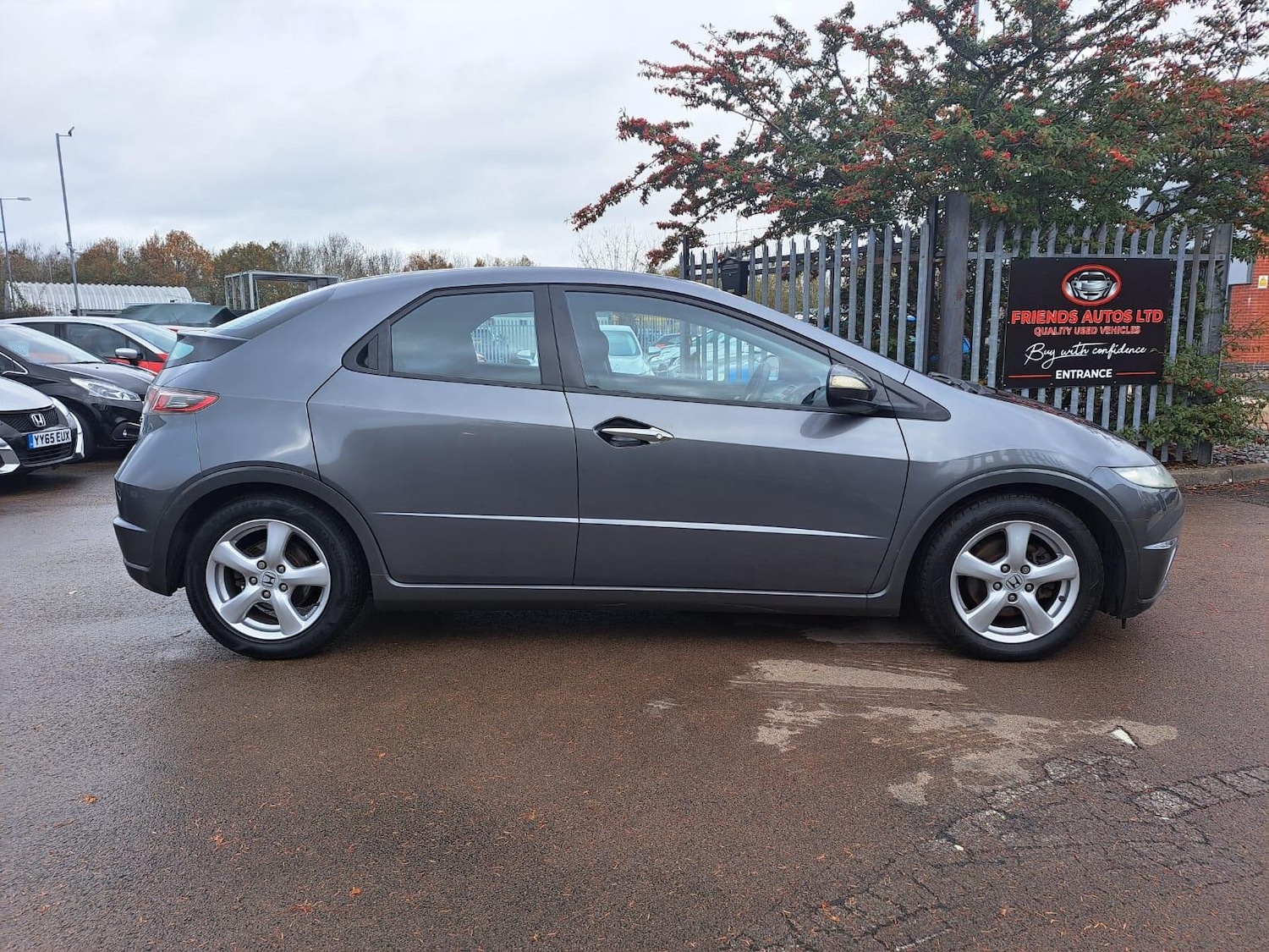 Used Honda Civic 2009 for sale - 76592324: Photo 3