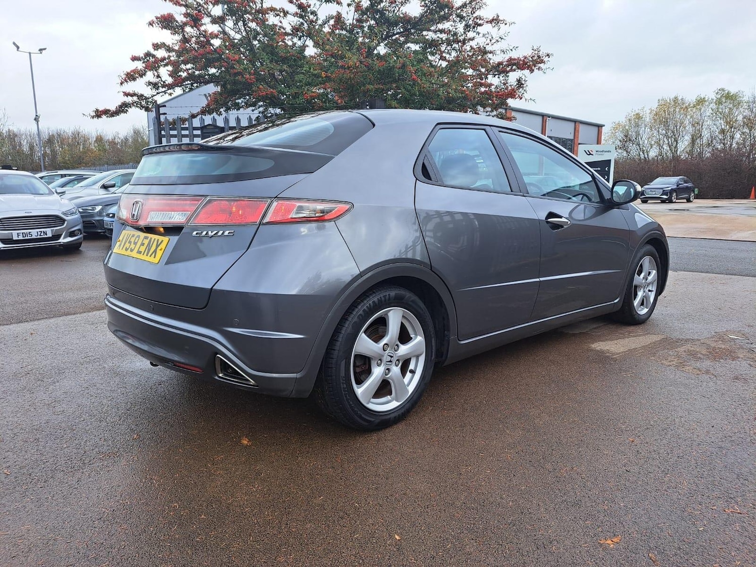 Used Honda Civic 2009 for sale - 76592324: Photo 4