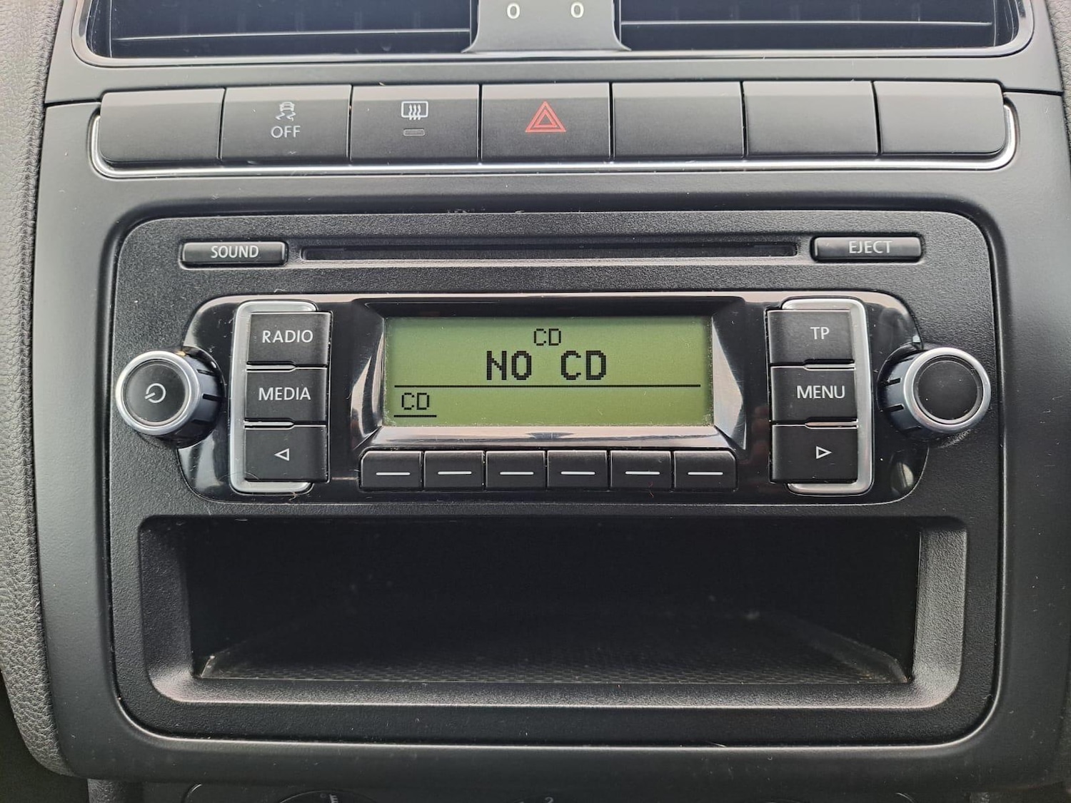 Used Volkswagen Polo 2010 for sale - 77278816: Photo 30