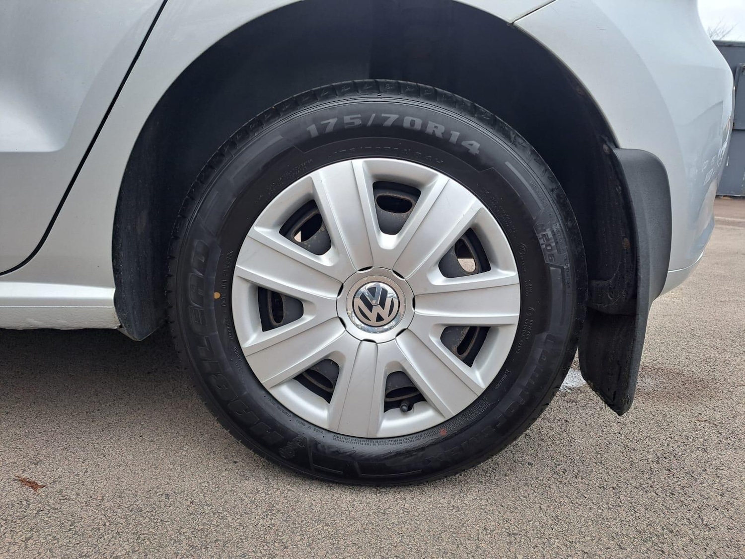 Used Volkswagen Polo 2010 for sale - 77278816: Photo 53