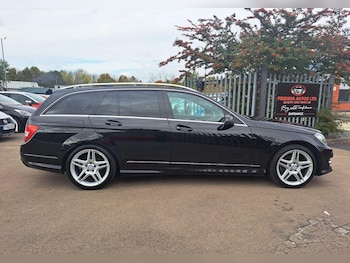 Used Mercedes-Benz C Class 2012 for sale - 76337030: Photo