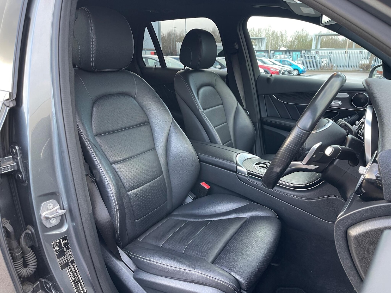 Used Mercedes-Benz GLC 2018 for sale - 77565178: Photo 11