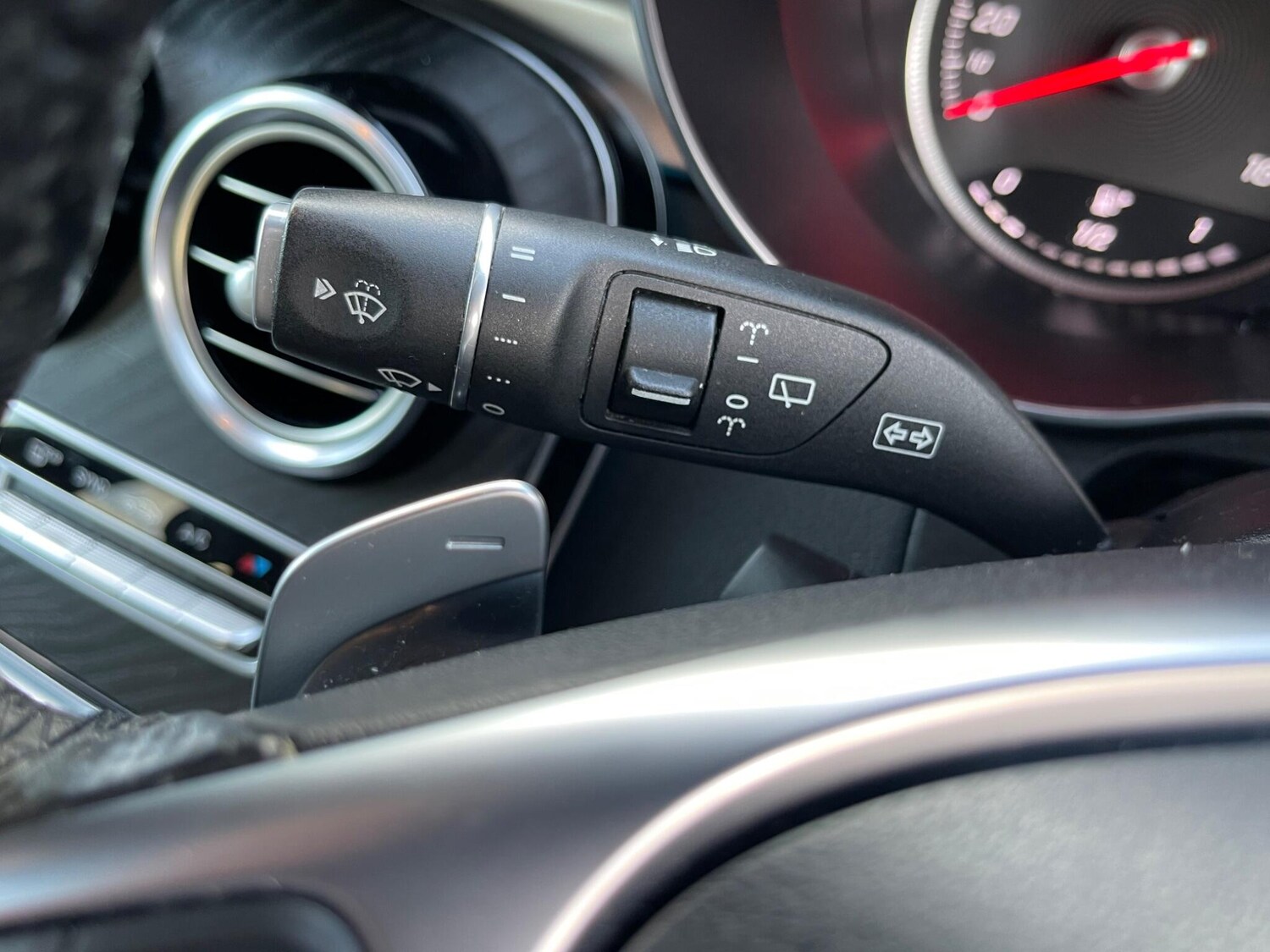 Used Mercedes-Benz GLC 2018 for sale - 77565178: Photo 27