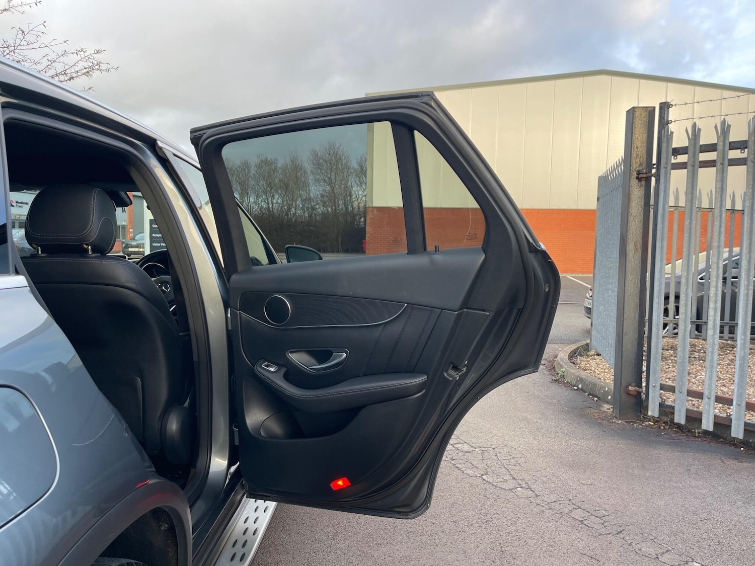 Used Mercedes-Benz GLC 2018 for sale - 77565178: Photo 62