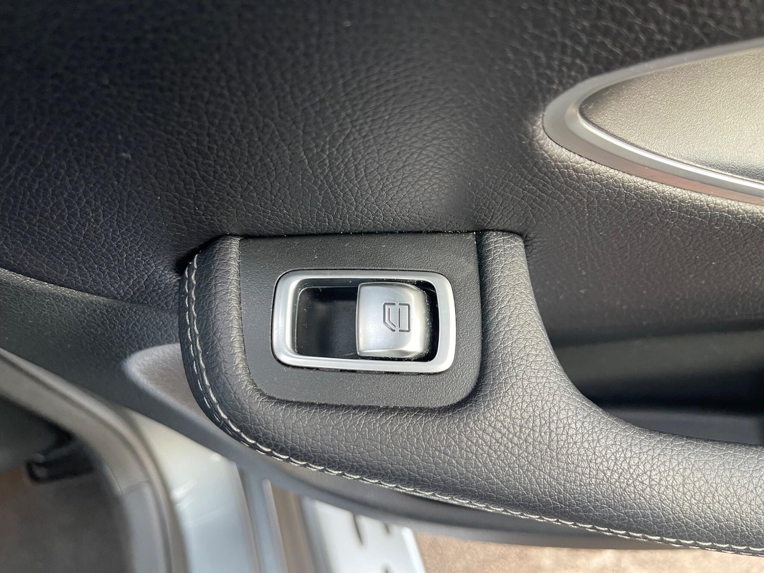 Used Mercedes-Benz GLC 2018 for sale - 77565178: Photo 63