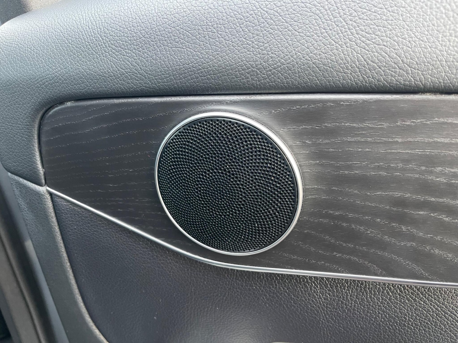 Used Mercedes-Benz GLC 2018 for sale - 77565178: Photo 64