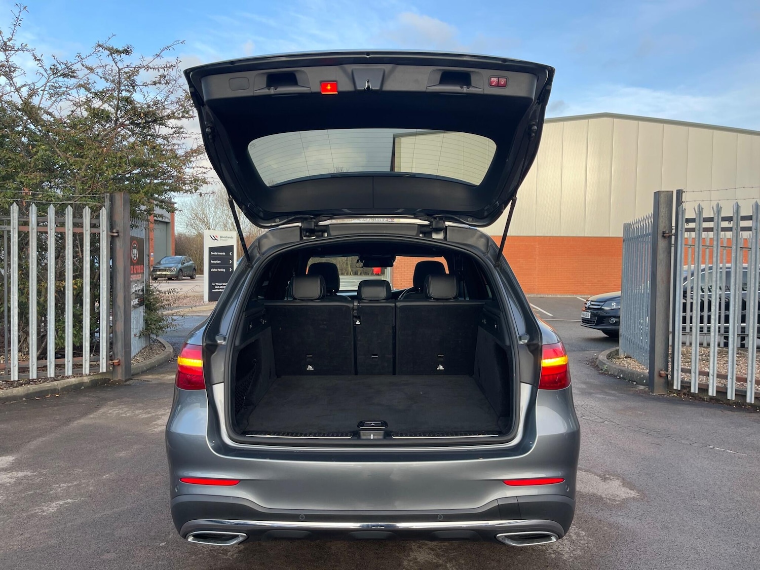 Used Mercedes-Benz GLC 2018 for sale - 77565178: Photo 65