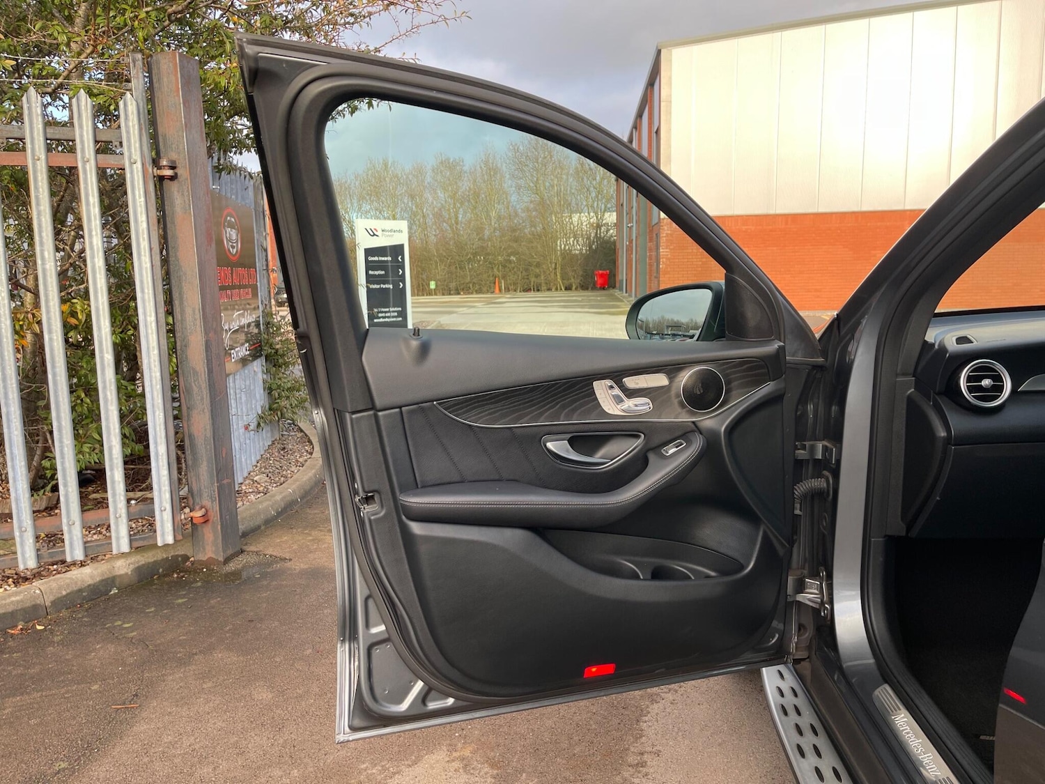 Used Mercedes-Benz GLC 2018 for sale - 77565178: Photo 70