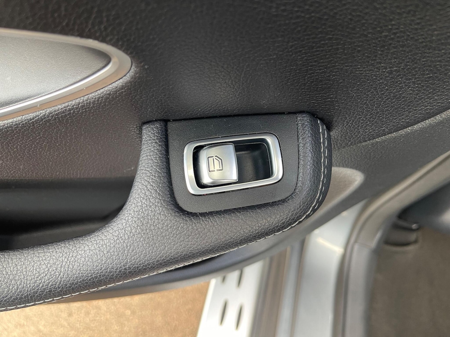 Used Mercedes-Benz GLC 2018 for sale - 77565178: Photo 72