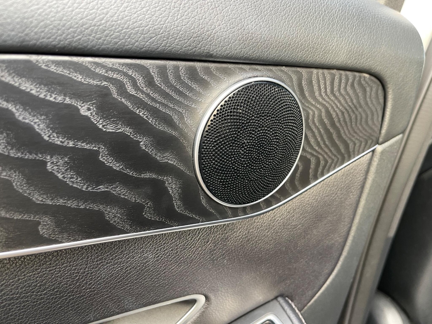 Used Mercedes-Benz GLC 2018 for sale - 77565178: Photo 76